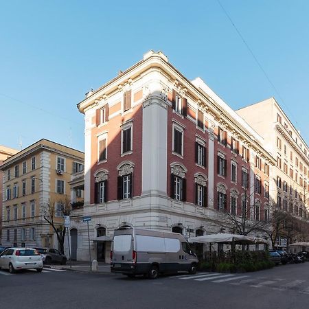 Residence Borgognoni Apartments Рим Екстер'єр фото