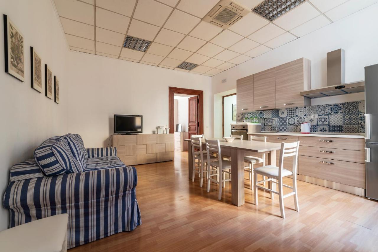 Residence Borgognoni Apartments Рим Екстер'єр фото