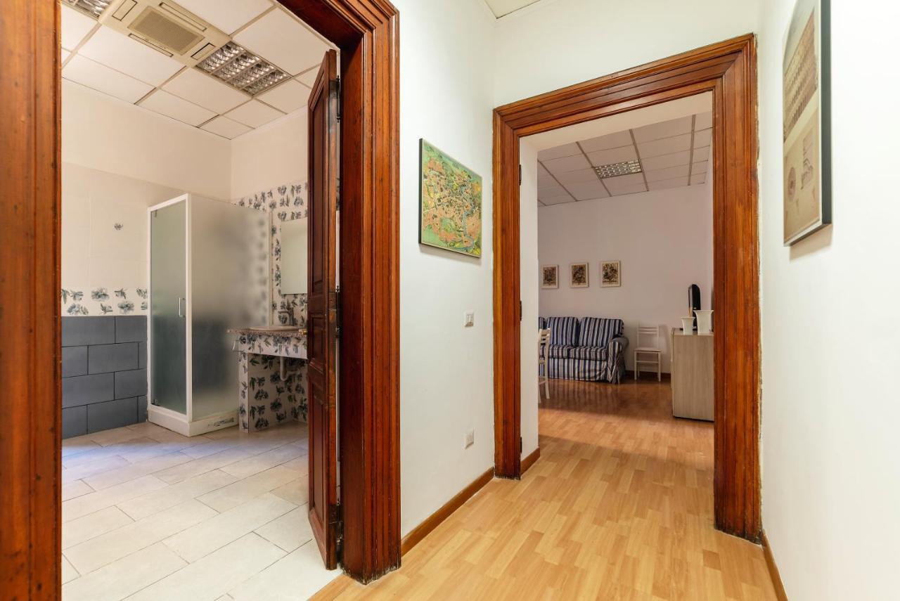 Residence Borgognoni Apartments Рим Екстер'єр фото