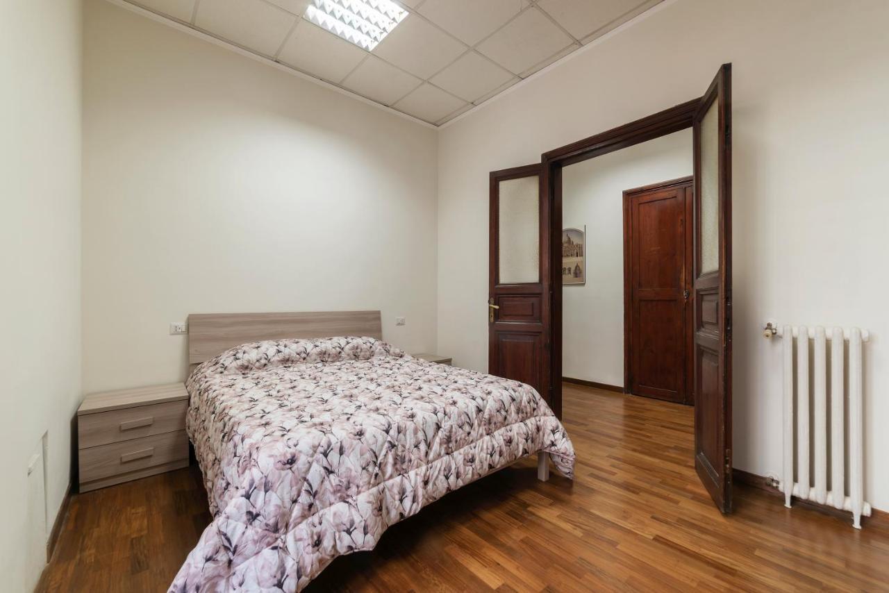 Residence Borgognoni Apartments Рим Екстер'єр фото