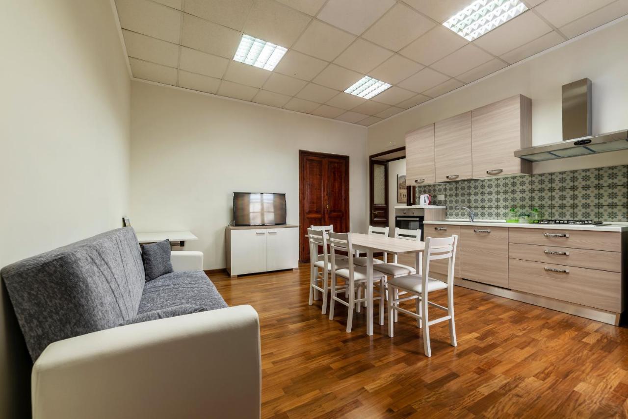 Residence Borgognoni Apartments Рим Екстер'єр фото