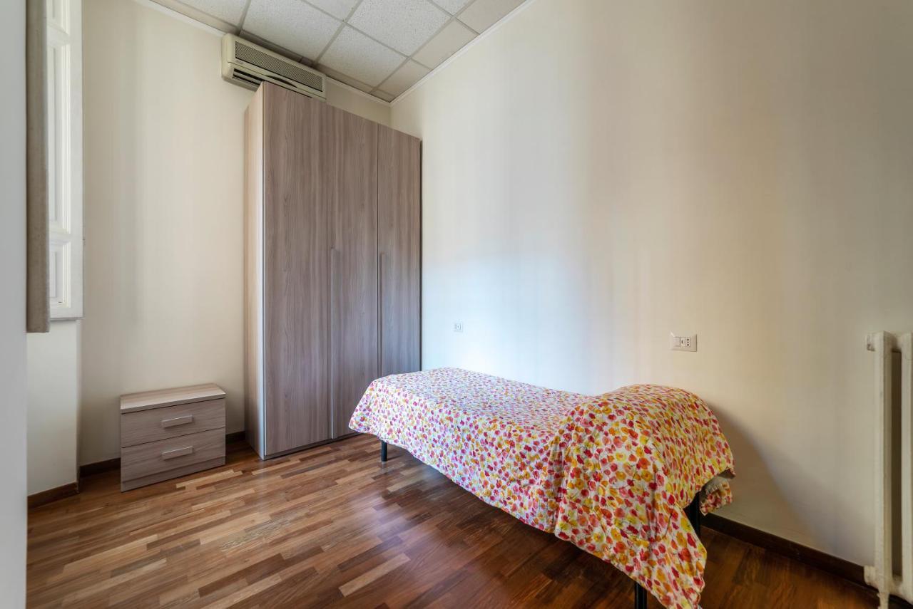 Residence Borgognoni Apartments Рим Екстер'єр фото
