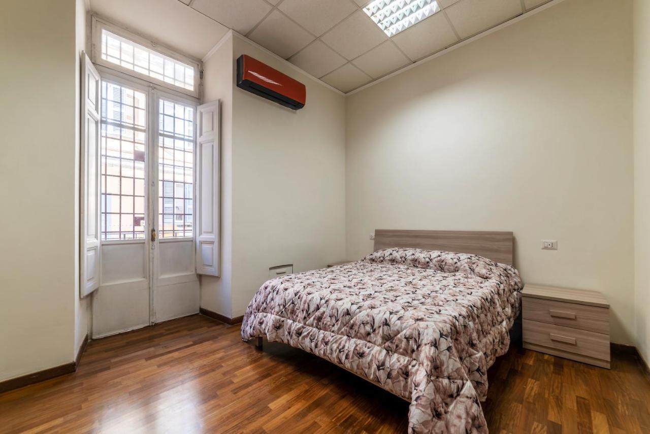 Residence Borgognoni Apartments Рим Екстер'єр фото